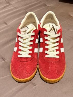 Gola Deep Red/White Trainer Box